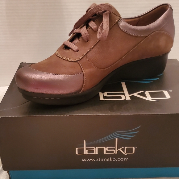 Dansko Loretta Women's Brown Leather Shoes Size 39 NEW - Picture 2 of 8